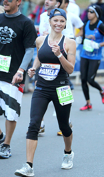 Pamela Anderson compete na maratona de NY para caridade