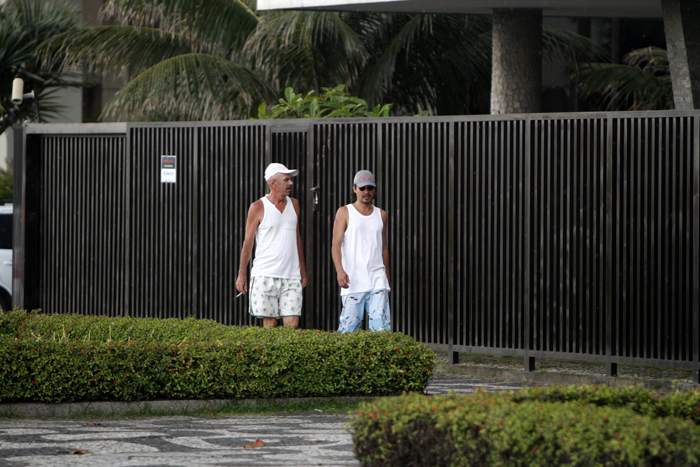 André Gonçalves aproveita a tarde para fazer caminhada