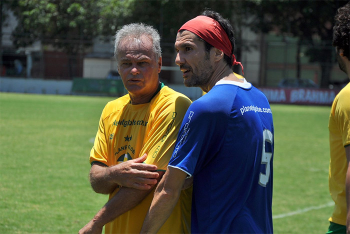 José Loreto e Kadu Moliterno festejam aniversário do Flamengo com futebol beneficente