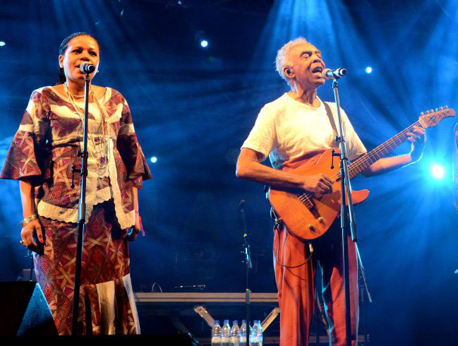 Gilberto Gil e Alcione participam de tributo no segundo dia do festival Back2Black