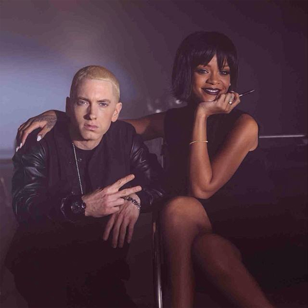 Rihanna grava clipe com Eminem