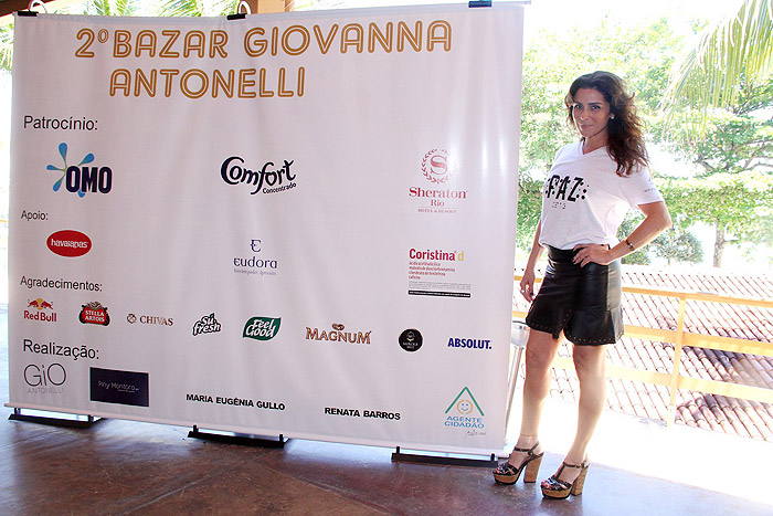 Giovanna Antonelli realiza seu segundo bazar beneficente