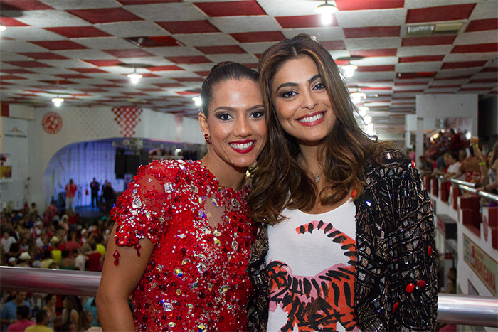 Juliana Paes vai com o maridão assistir ao ensaio da Salgueiro