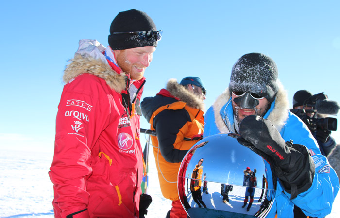 Príncipe Harry completa expedição ao Polo Sul com veteranos feridos