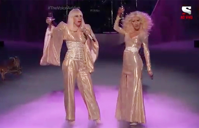 Lady Gaga e Christina Aguilera fazem dueto no The Voice