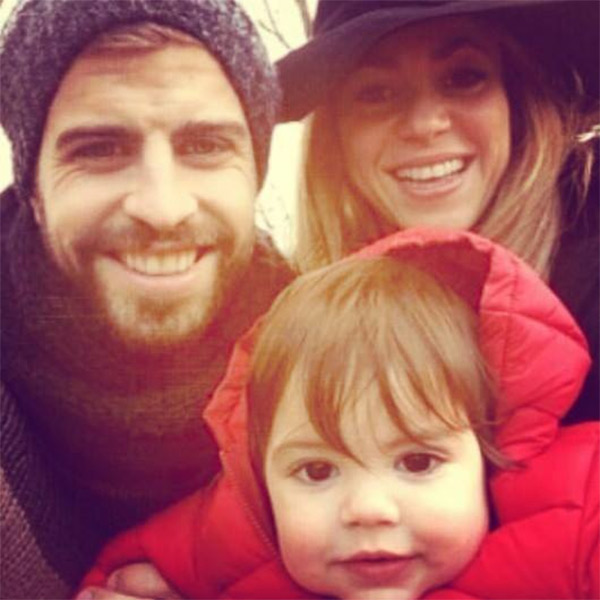 Namorado de Shakira nina o filho com hino do Barcelona 
