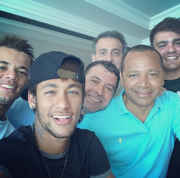 Neymar curte casa de Santa Catarina com o pai