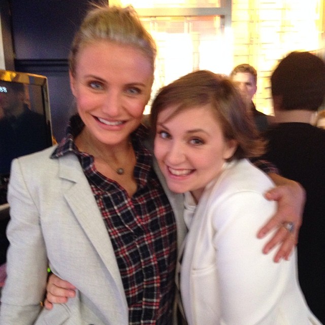 Cameron Diaz tieta Lena Dunham nas redes sociais