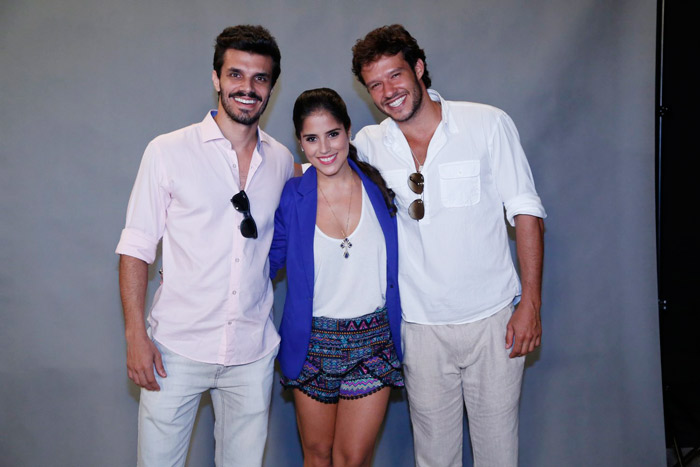 Bruna Marquezine se emociona ao apresentar nova novela da Globo