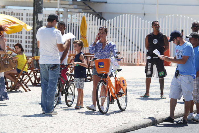 Giovanna Antonelli grava cenas de Em Família na Barra da Tijuca, no Rio