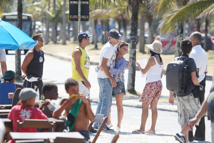 Giovanna Antonelli grava cenas de Em Família na Barra da Tijuca, no Rio