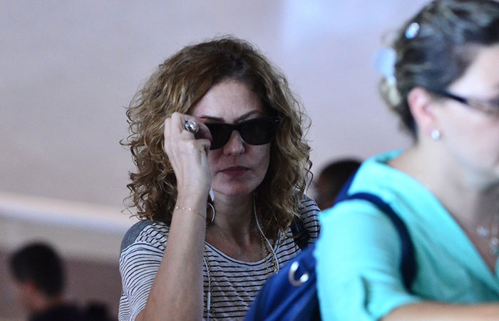  Patrícia Pillar é vista no aeroporto Santos Dummond