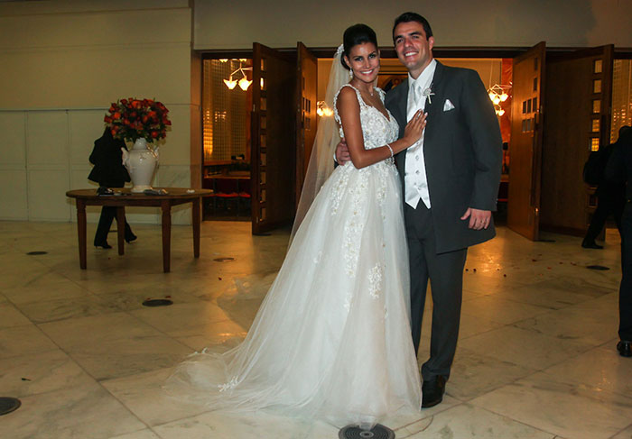 Ex-BBBs Mariana Felício e Daniel Saullo se casam no interior de São Paulo