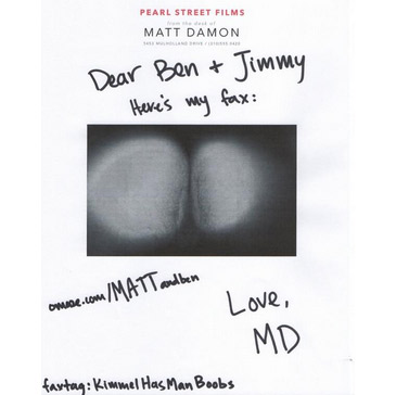 Matt Damon envia fax com foto de seu bumbum