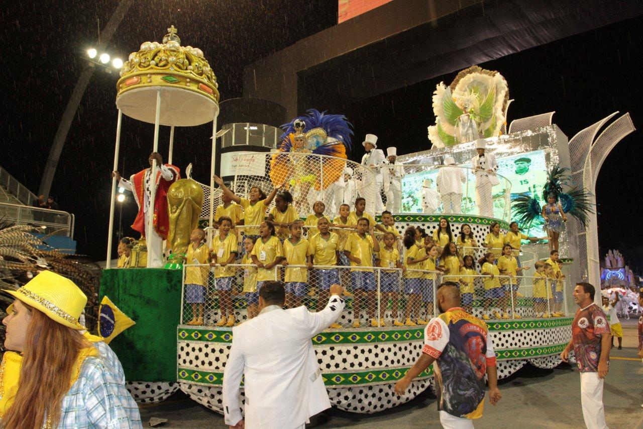Veja como foi o desfile da Leandro da Itaquera. Veja as fotos!