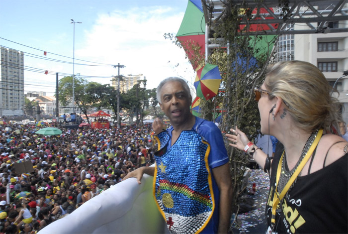 Gilberto Gil leva seu Expresso 2222 para Recife