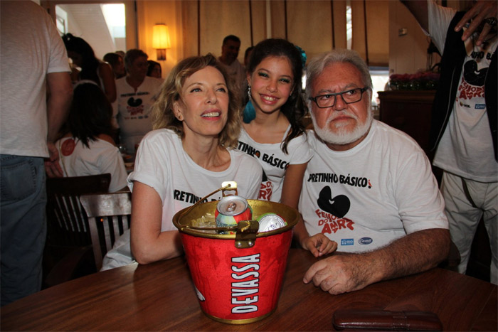 Marília Gabriela participa da tradicional Feijoada do Amaral