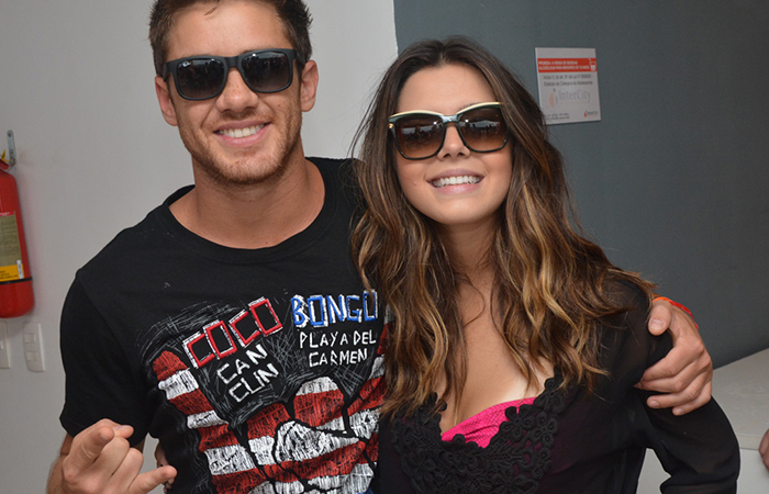 Leonardo Miggiorin e Giovanna Lancellotti curtem show do Diogo Nogueira