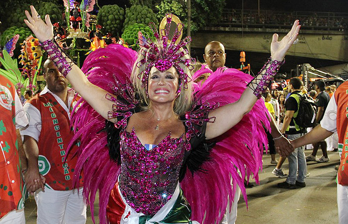 Belíssima, a atriz Suzana Vieira rouba a cena