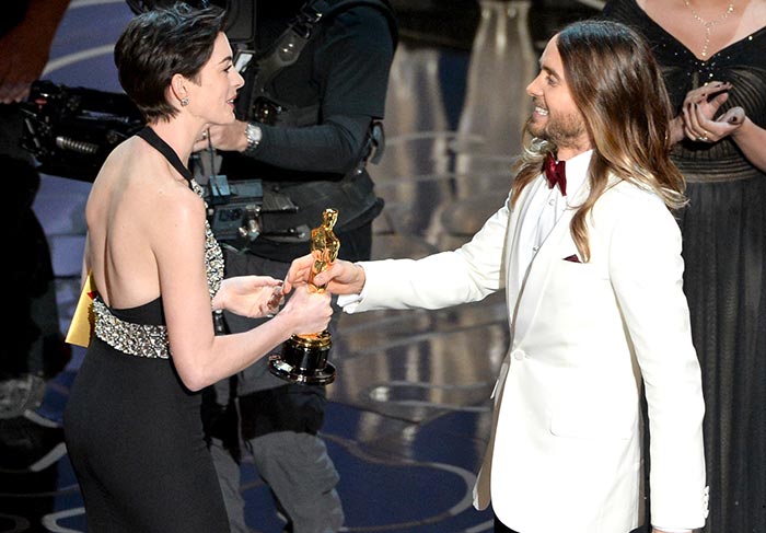 Anne Hathaway e Jared Leto