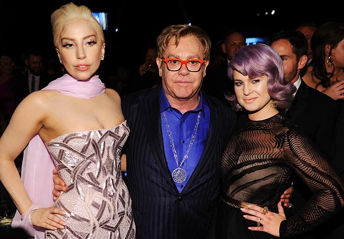 Lady Gaga prestigia festa pós-Oscar de Elton John