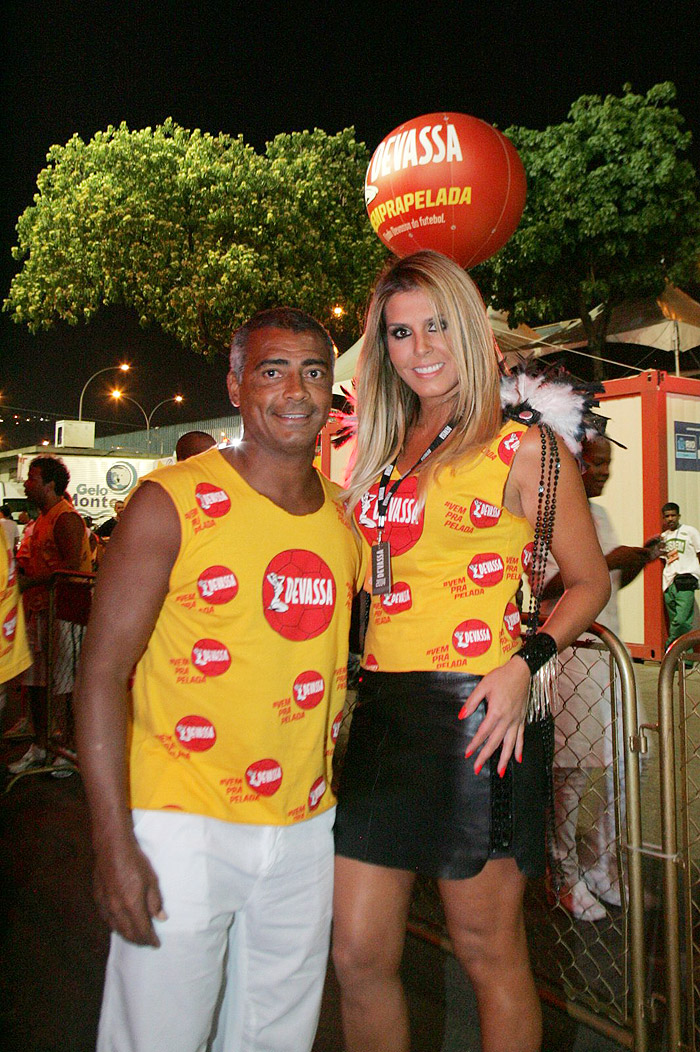 Romário posou para foto com loira