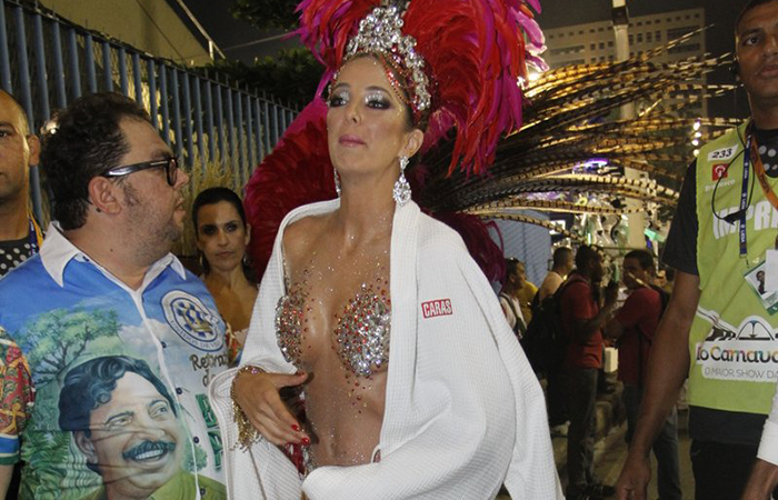 Ticiane Pinheiro se prepara para o desfile da Vila Isabel