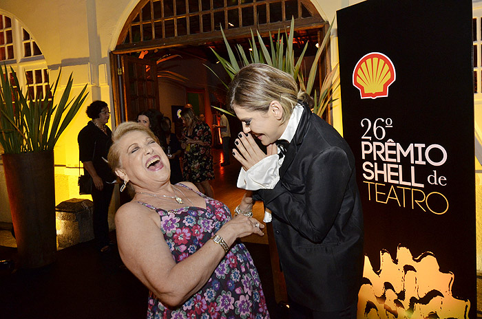 Barbara Paz tieta Suely Franco no Prêmio Shell de Teatro