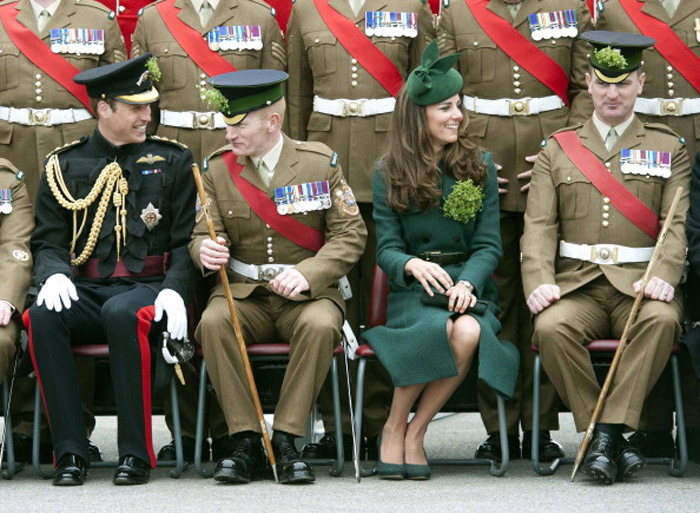 St. Patrick´s Day: Príncipe William e Kate prestigiam parada inglesa