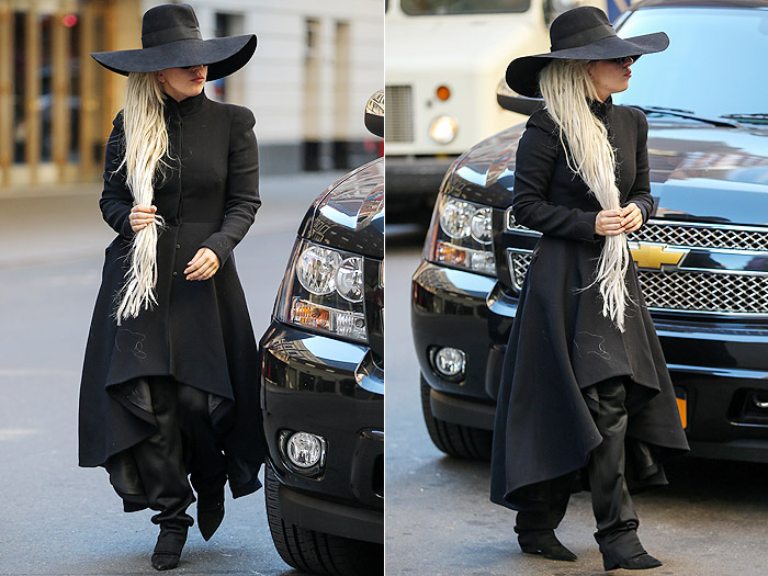Lady Gaga usa look parecido com a bruxa má do filme O Magico de Oz