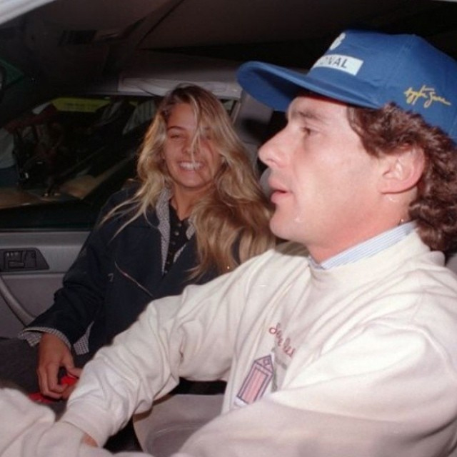 Adriane Galisteu posta homenagem ao aniversário de Ayrton Senna no Instagram