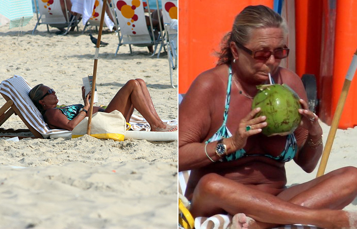 A condessa Noemi Marone Cinzano relaxa sob o sol de Ipanema