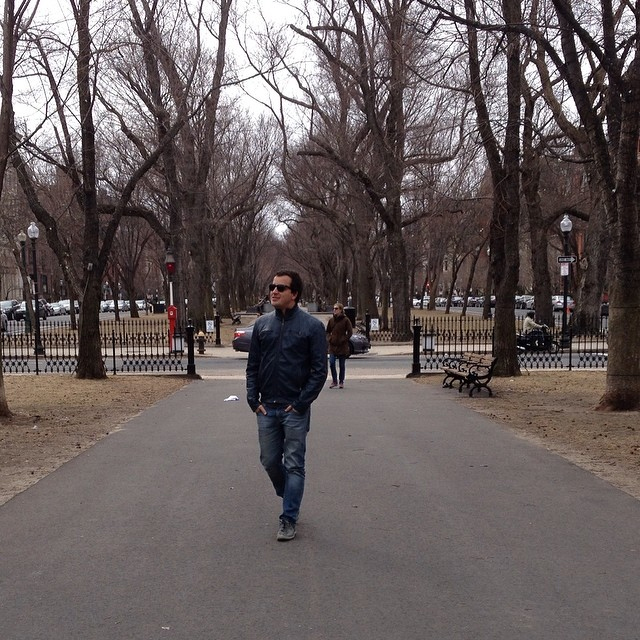 Rafael Cortez passeia em Boston
