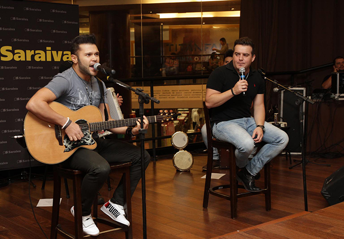 Marcos e Belutti lançam CD e DVD em São Paulo