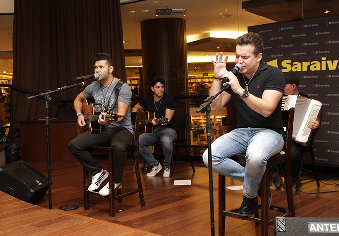 Marcos e Belutti lançam CD e DVD em São Paulo