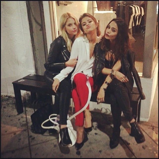 Vanessa Hudgens, Selena Gomez e Ashley Benson curtem Spring Break juntas nos EUA