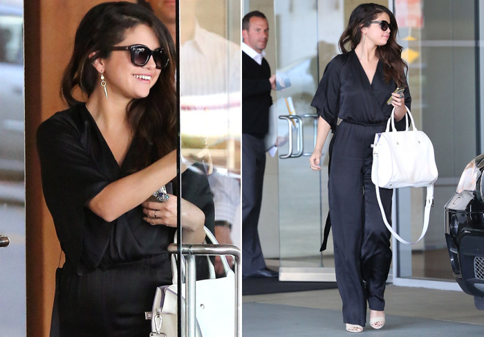 Selena Gomez exala simpatia em Los Angeles