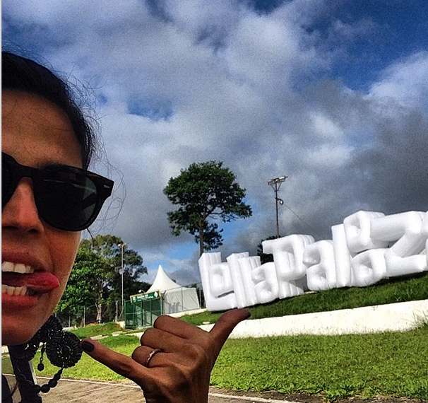 Emanuelle Araújo está animada para o Lollapalooza em São Paulo