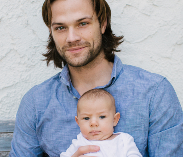  Jared Padalecki assume que ama ser pai