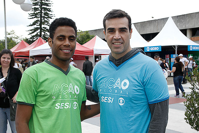 Ícaro Silva e Alexandre Marcelo marcam presença em Ação Global paulista