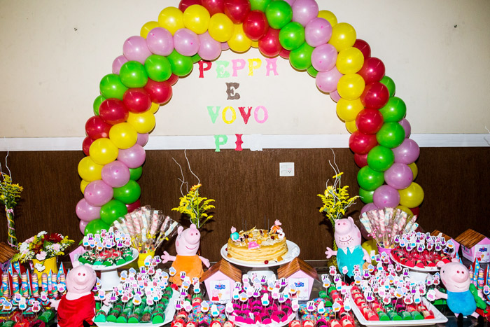 Pedro Leonardo celebra os três aninhos da filha Maria Sophia