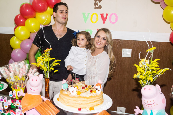 Pedro Leonardo celebra os três aninhos da filha Maria Sophia