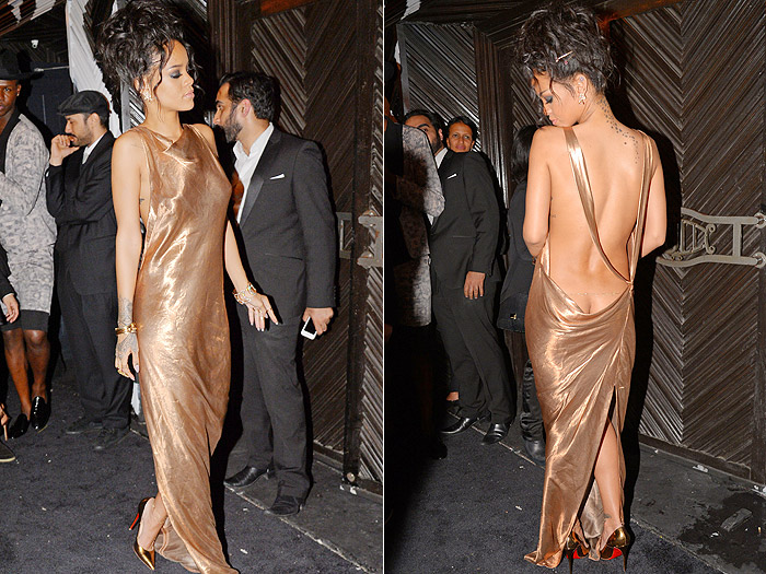 Rihanna deixa 'cofrinho' à mostra com vestido ousado