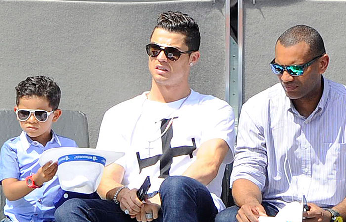 Filho de Cristiano Ronaldo rouba a cena em partida de tênis