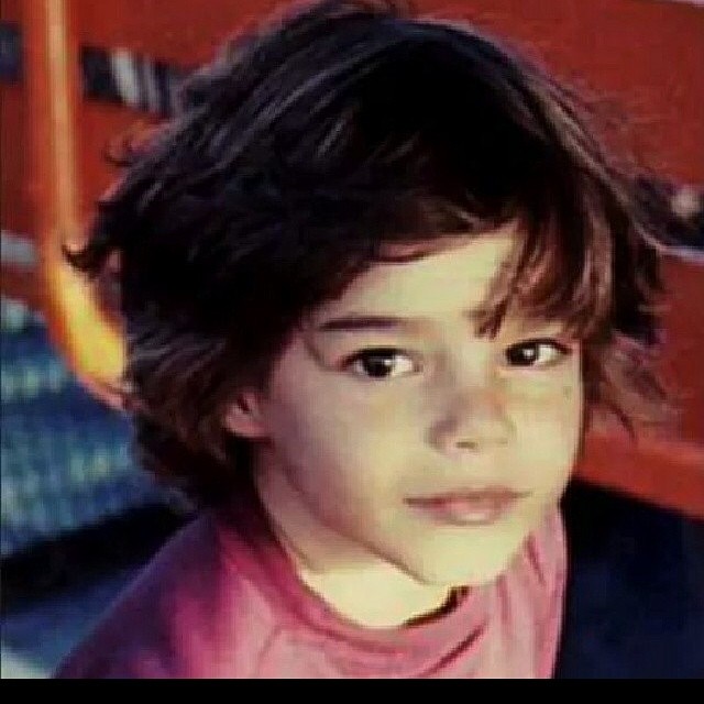 Ricky Martin mostra foto da infância