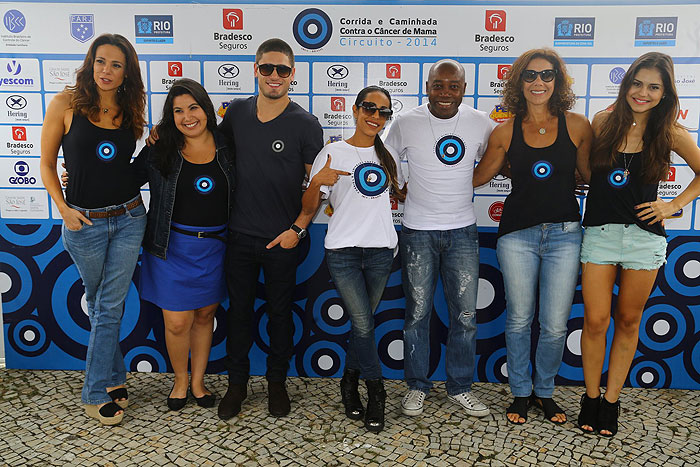 Famosos prestigiam corrida contra o câncer de mama no Rio