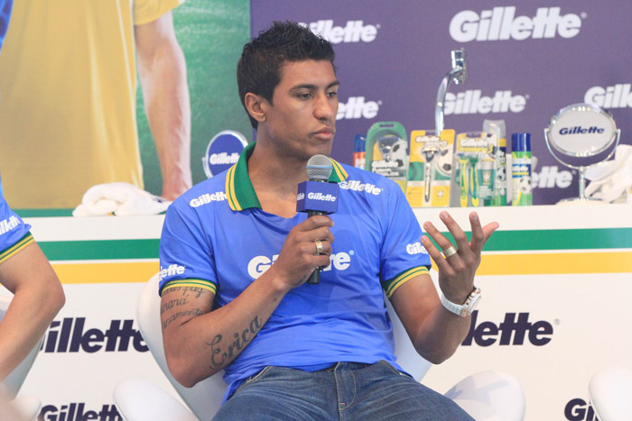 Paulinho conversa com público durante evento da Gillette em São Paulo