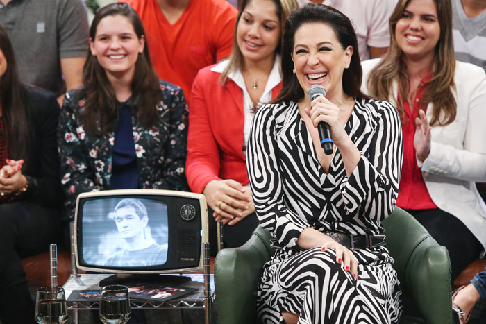 Claudia Raia fala sobre o musical Crazy for You, que está em cartaz no Teatro Bradesco do Shopping Village Mall, no Rio