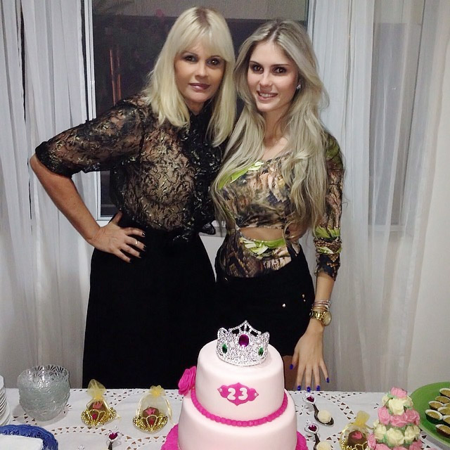 Bárbara Evans festeja aniversário a mãe e a avó