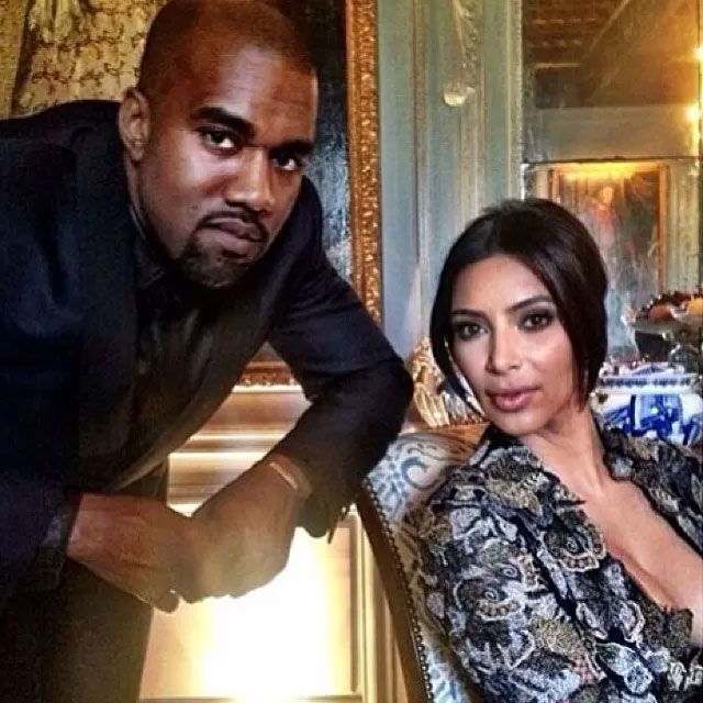  Kanye West publica foto com sua noiva, Kim Kardashian